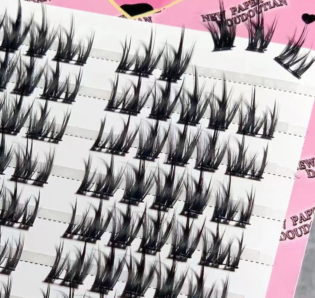 EM-01 Manga girly tufted eyelashes 10 rows